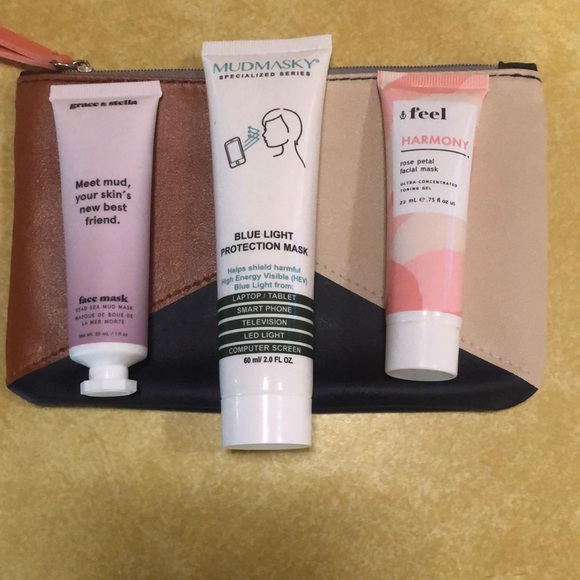 3 Piece Mask Bundle w/Makeup Bag - Picture 1 of 12